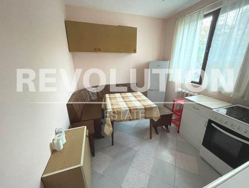 Do wynajęcia  Piętro domu Warna , Briz , 60 mkw | 49177297 - obraz [2]