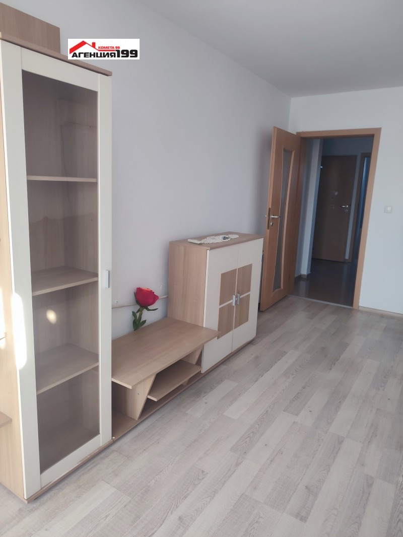 Издаје се  2 спаваће собе Софија , Хаджи Димитар , 85 м2 | 40018142 - слика [3]