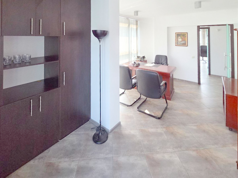 Vuokrattavana  Toimisto Burgas , Tsentar , 75 neliömetriä | 57693933 - kuva [6]