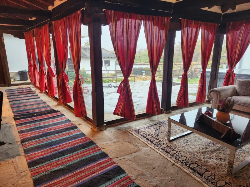 Дава под наем КЪЩА, с. Арбанаси, област Велико Търново, снимка 15 - Къщи - 53054596