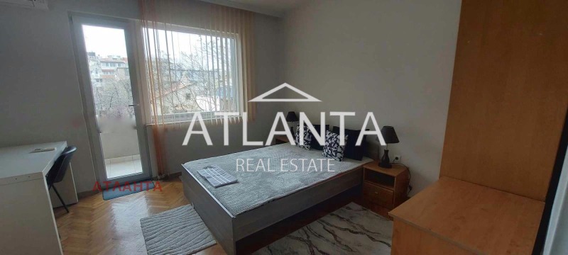 K pronájmu  3 ložnice Varna , Centar , 120 m2 | 80359975 - obraz [9]
