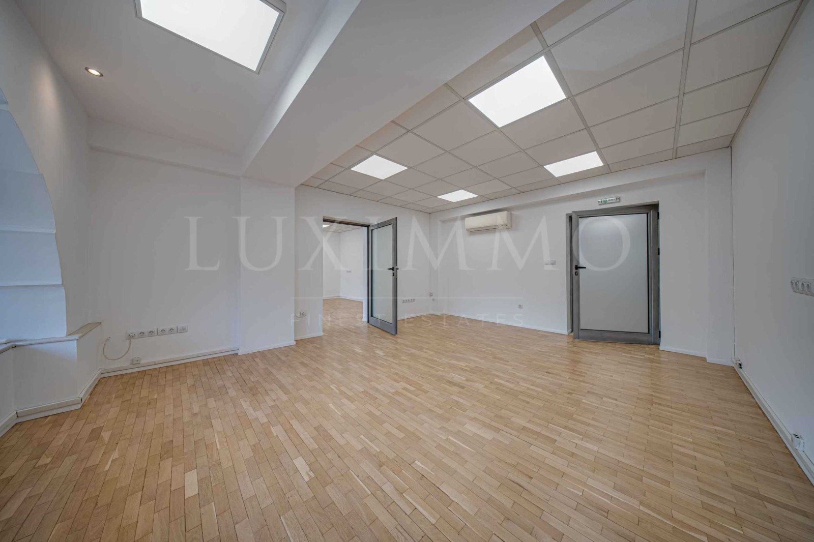 Дава под наем ОФИС, гр. София, Център, снимка 12 - Офиси - 55321456