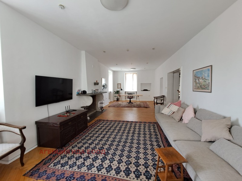 Vuokrattavana  3+ makuuhuone Sofia , Tsentar , 210 neliömetriä | 32032787