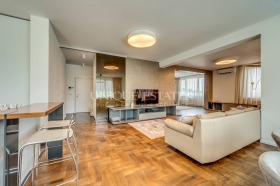 4-стаен град София, Кръстова вада