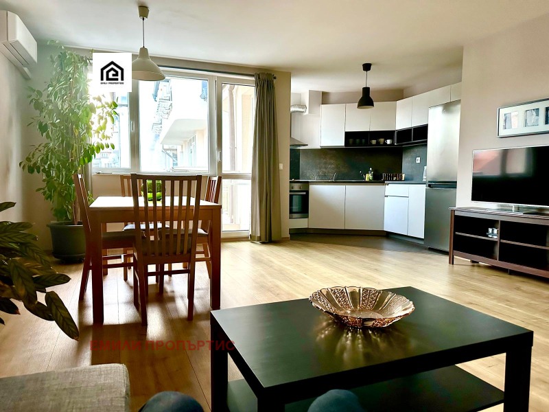 Дава под наем 3-СТАЕН, гр. София, Оборище