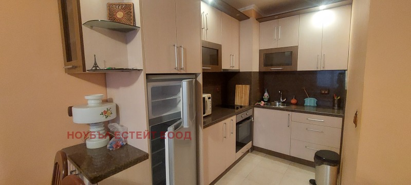 Zu vermieten  1 Schlafzimmer Sofia , Mladost 4 , 70 qm | 23062035