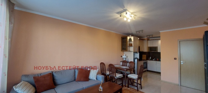 Zu vermieten  1 Schlafzimmer Sofia , Mladost 4 , 70 qm | 23062035 - Bild [2]