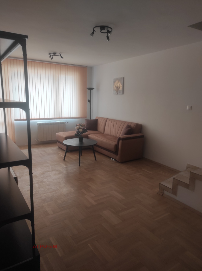 Da affittare  Maisonette Sofia , Strelbishte , 145 mq | 64588467