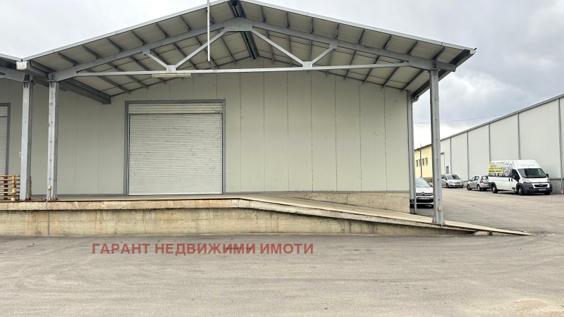 Дава под Наем СКЛАД в град Габрово, Център - 380 кв.м / 777.16 € » 1 520 лв., ГАРАНТ НЕДВИЖИМИ ИМОТИ