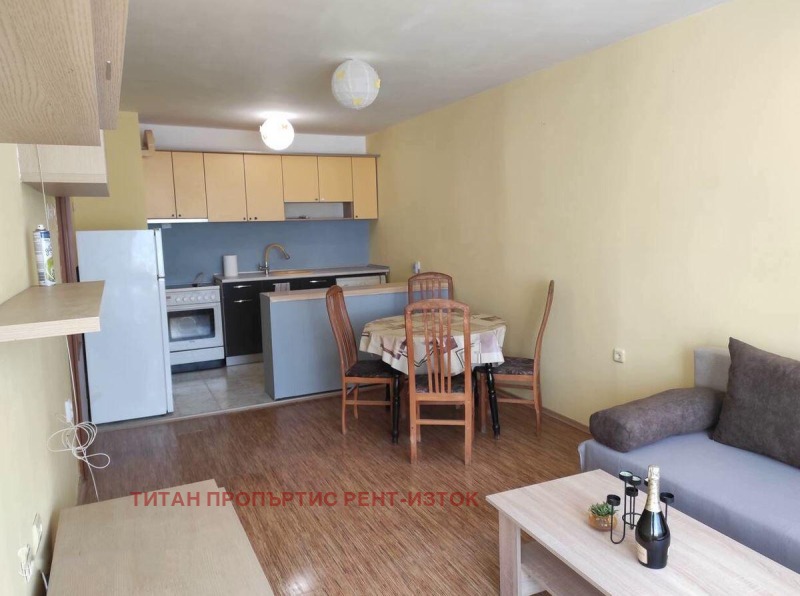 En renta  1 dormitorio Burgas , Slaveykov , 56 metros cuadrados | 85294523