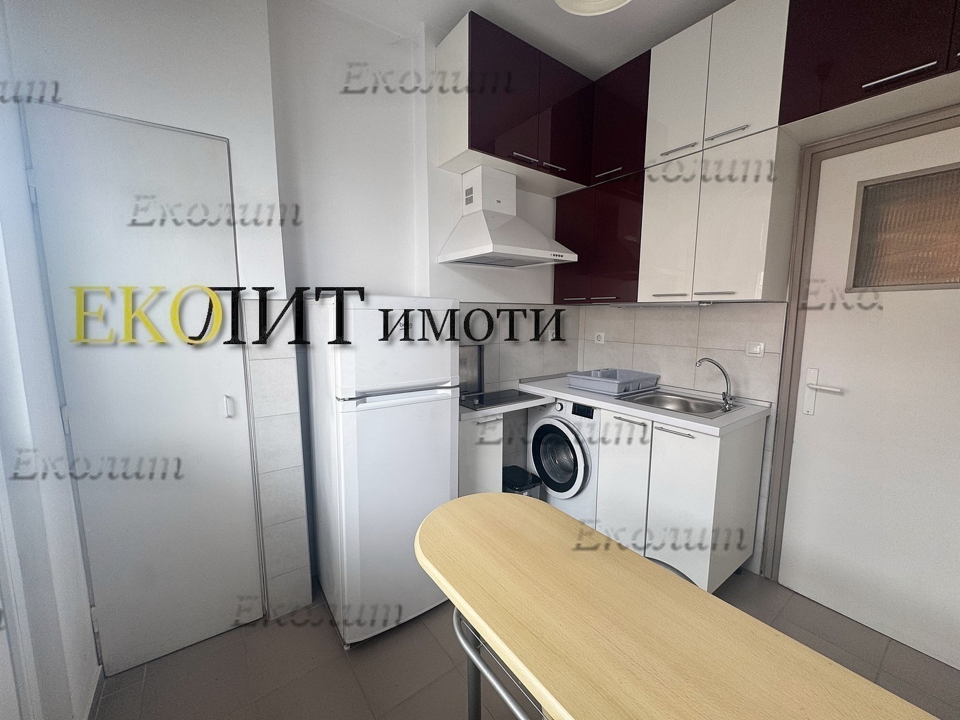 Дава под наем 2-СТАЕН, гр. София, Център, снимка 2 - Апартаменти - 54288204