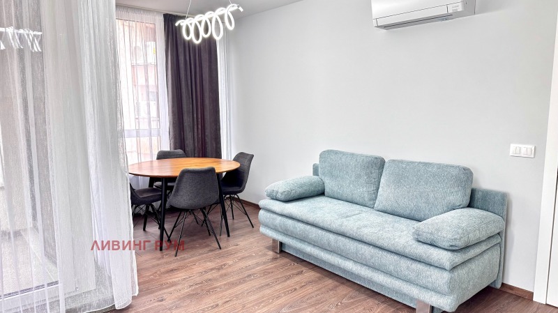 Дава под Наем 3-СТАЕН в град Варна, Левски 2 - 89 кв.м / 800 € » 1 564.66 лв., ЛИВИНГ РУМ