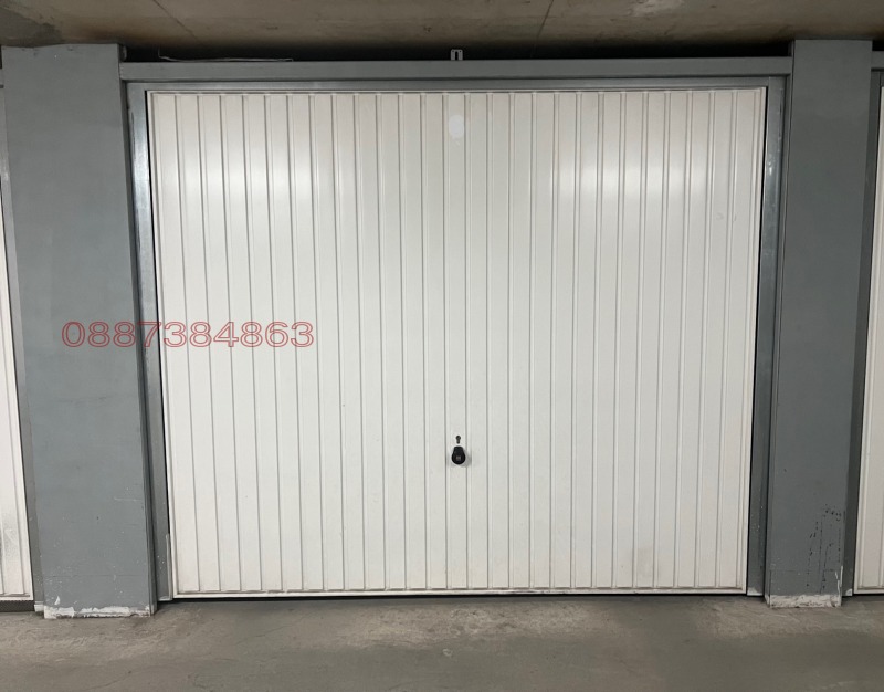 Дава под наем ГАРАЖ, ПАРКОМЯСТО, гр. София, Център, снимка 2 - Гаражи и паркоместа - 52781882