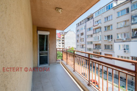 ���� ��� ���� 3-����� | Imot.bg � ����� ������ 12