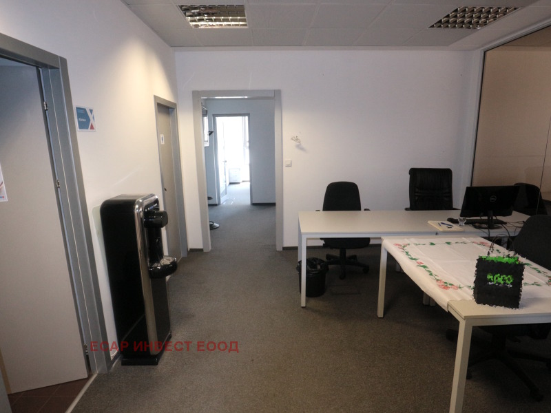 A louer  Bureau Sofia , Mladost 4 , 216 m² | 93839210 - image [3]