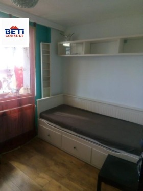 СТАЯ, 16 m2