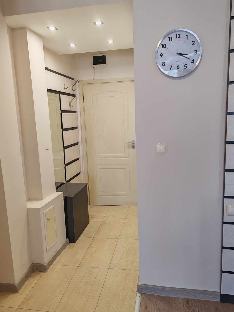 En renta  2 dormitorios Plovdiv , Tsentar , 140 metros cuadrados | 73270862 - imagen [3]