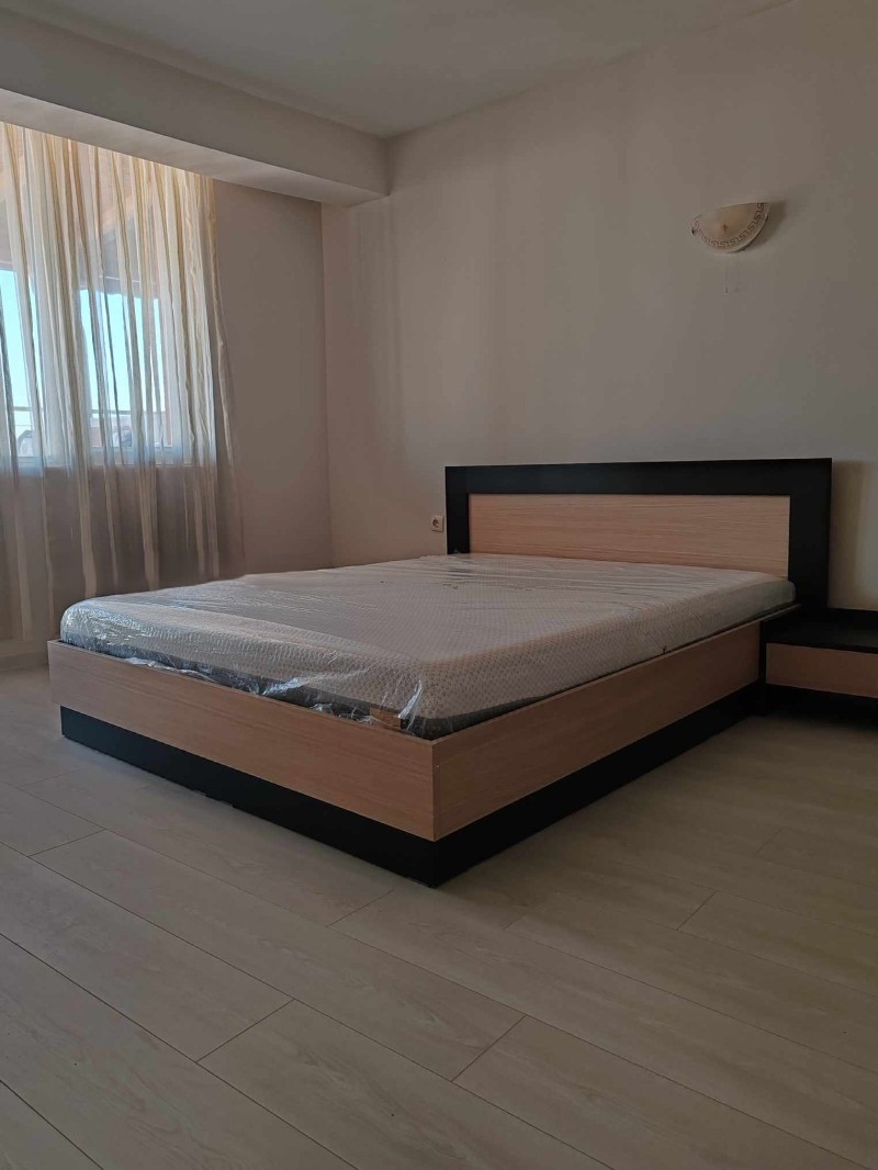 En renta  2 dormitorios Plovdiv , Tsentar , 140 metros cuadrados | 73270862 - imagen [13]