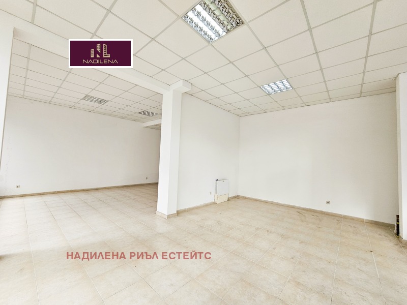 De inchiriat  Magazin Sofia , Crâstova vada , 152 mp | 73822626