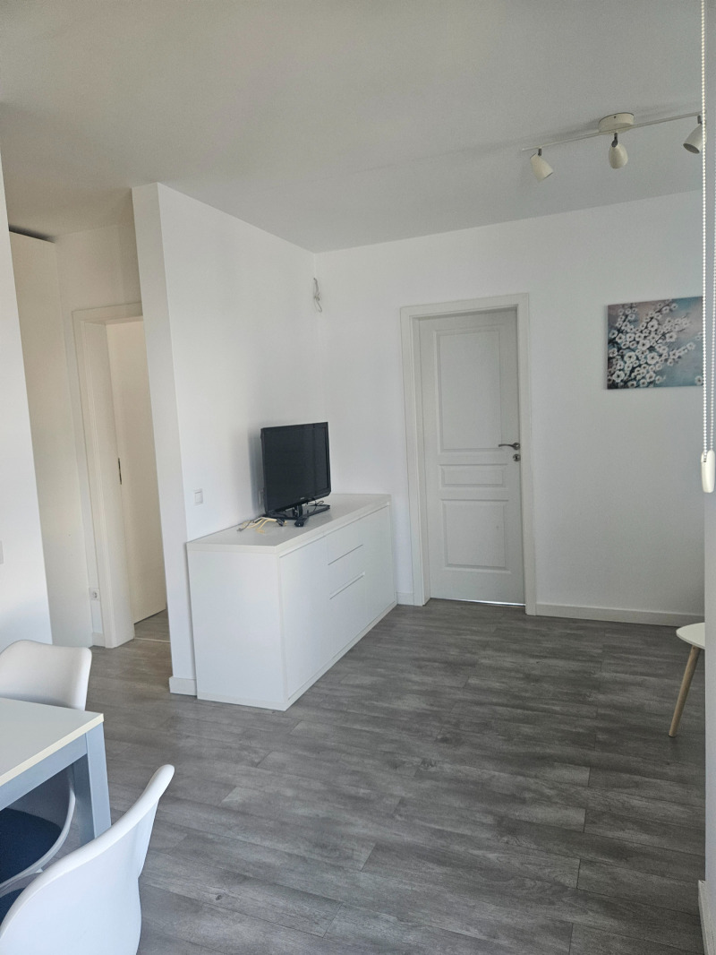För uthyrning  2 sovrum Sofia , Ljulin 2 , 75 kvm | 97990706 - bild [3]