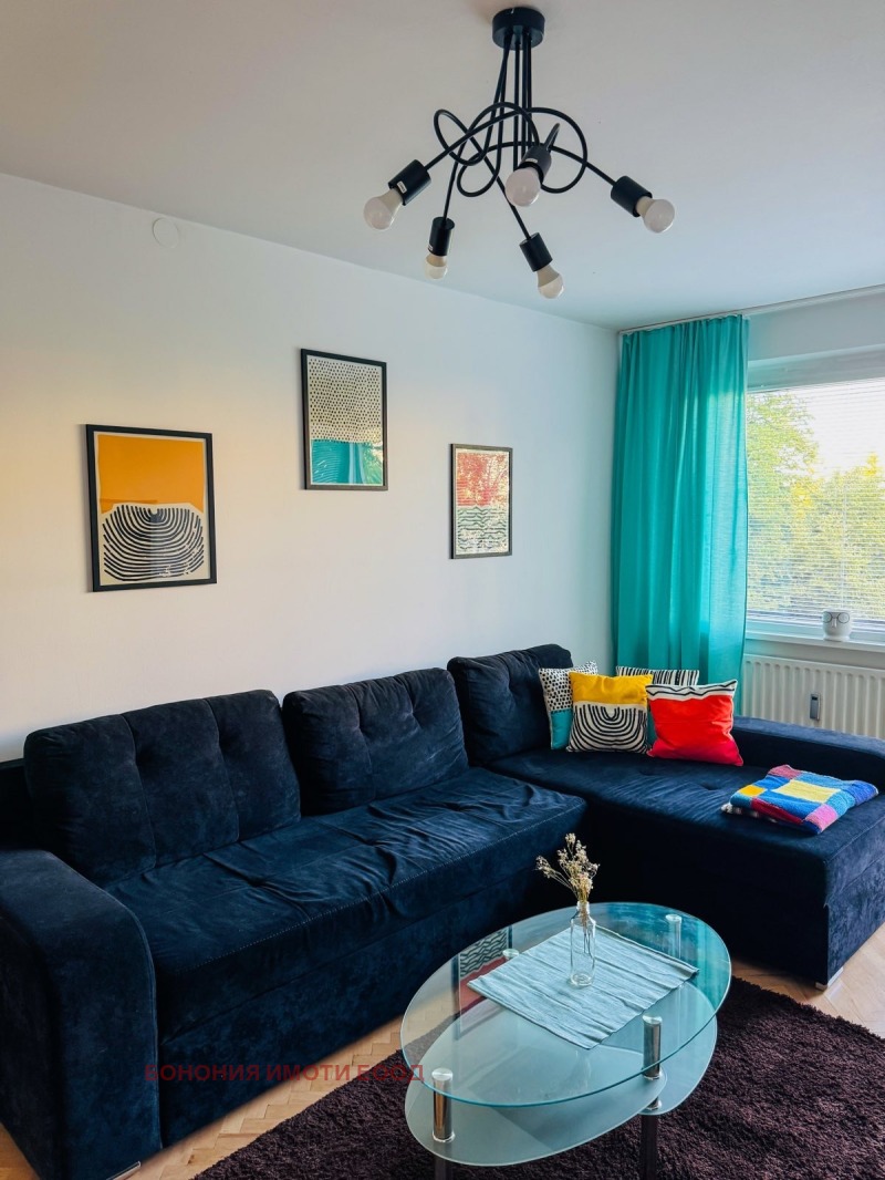 Zu vermieten  2 Schlafzimmer Sofia , Musageniza , 77 qm | 57285913