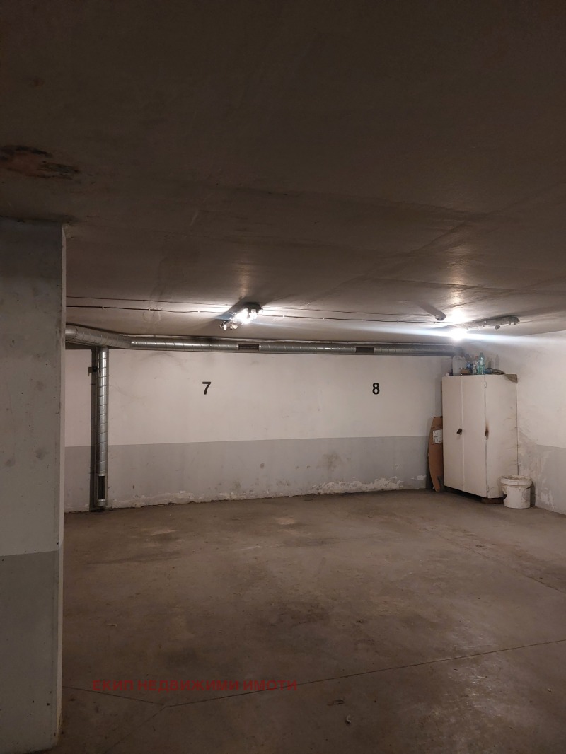 Vuokrattavana  Parkkipaikka Sofia , Gotse Deltšev , 13 neliömetriä | 62083566