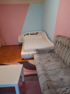 Oda Krasna polyana 2, Sofia 1