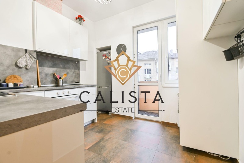 Дава под наем 2-СТАЕН, гр. София, Център, снимка 4 - Апартаменти - 52563153