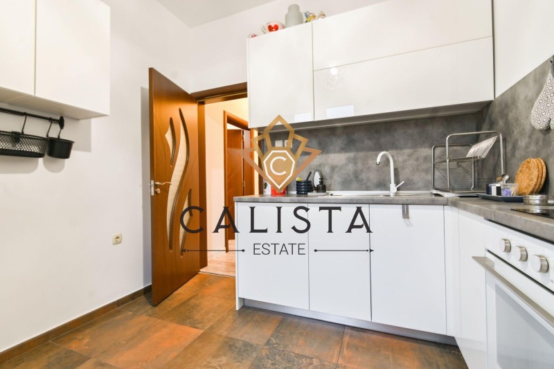 Дава под наем 2-СТАЕН, гр. София, Център, снимка 2 - Апартаменти - 52563153