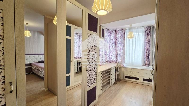 Дава под наем 3-СТАЕН, гр. София, Лозенец, снимка 13 - Апартаменти - 52328612