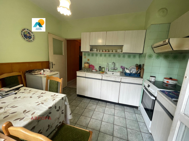 Дава под наем СТАЯ, гр. София, Сухата река, снимка 5 - Стаи под наем - 52606280