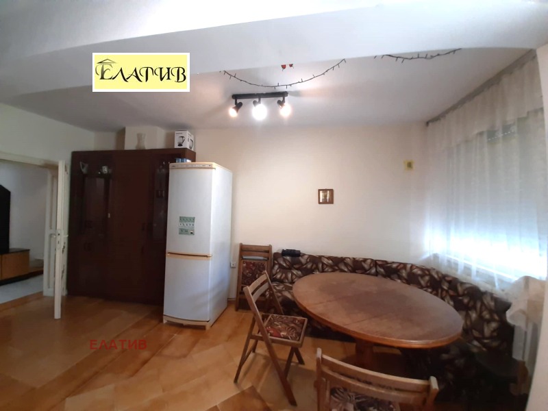 Дава под наем  2-стаен град Русе , Център , 79 кв.м | 50279177 - изображение [4]