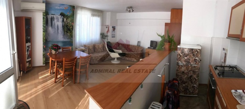 Дава под нем  2-стаен, град Варна, Базар Левски •  325 EUR • ID 17642485 — holmes.bg - [1] 