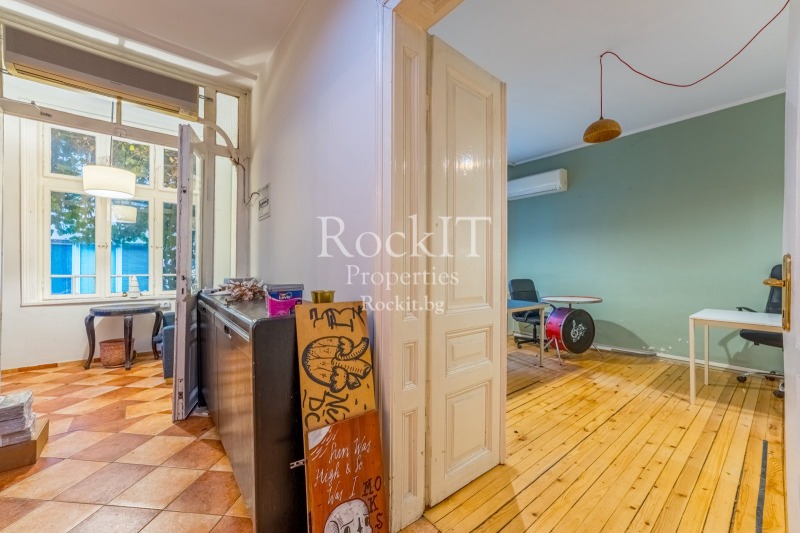 Te huur  Kantoor Sofia , Doktorski pametnik , 260 m² | 80855818 - afbeelding [2]