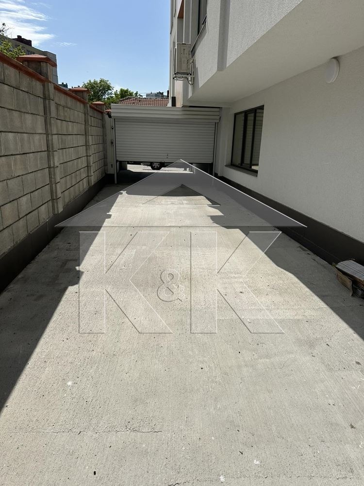 De inchiriat  Loc de parcare Varna , Asparuhovo , 42 mp | 82857142