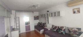 3 Schlafzimmer Tschajka, Warna 1