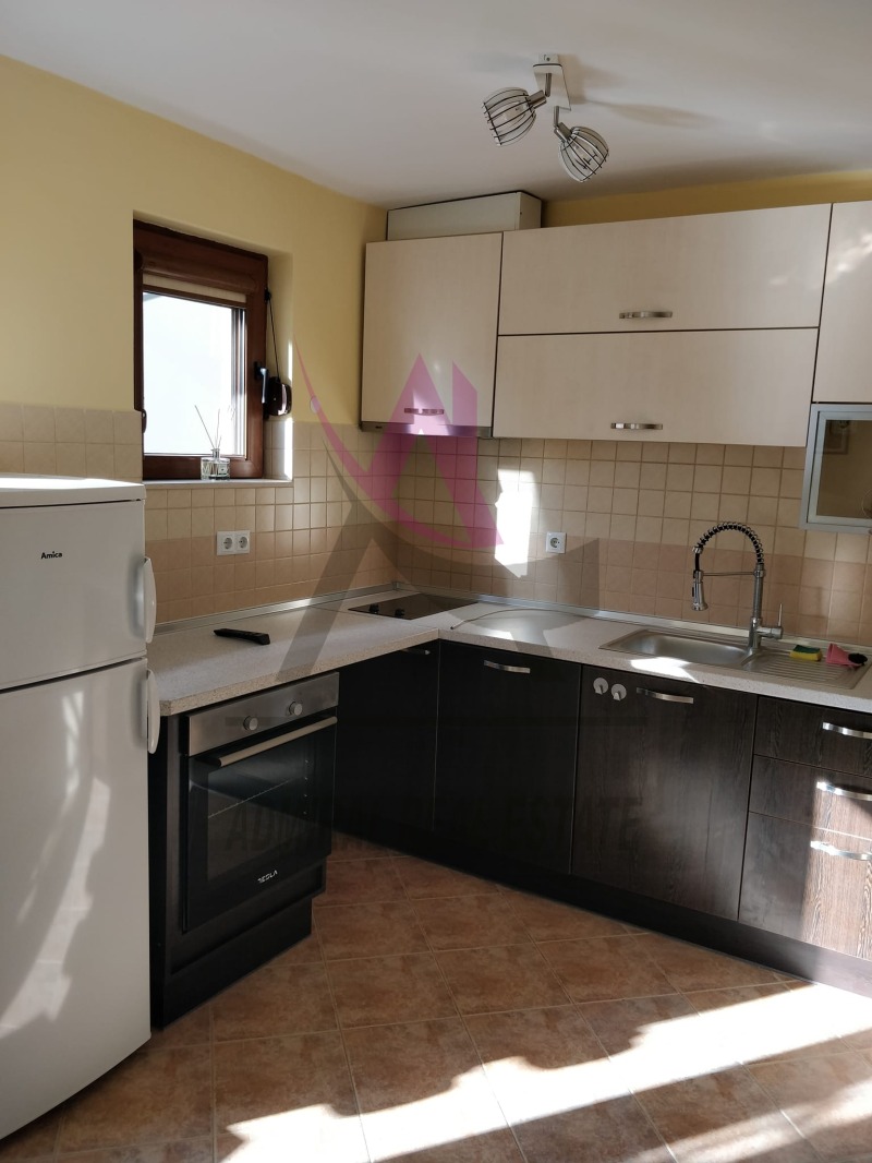 Дава под нем  2-стаен, град Варна, Бриз •  340 EUR • ID 94653103 — holmes.bg - [1] 