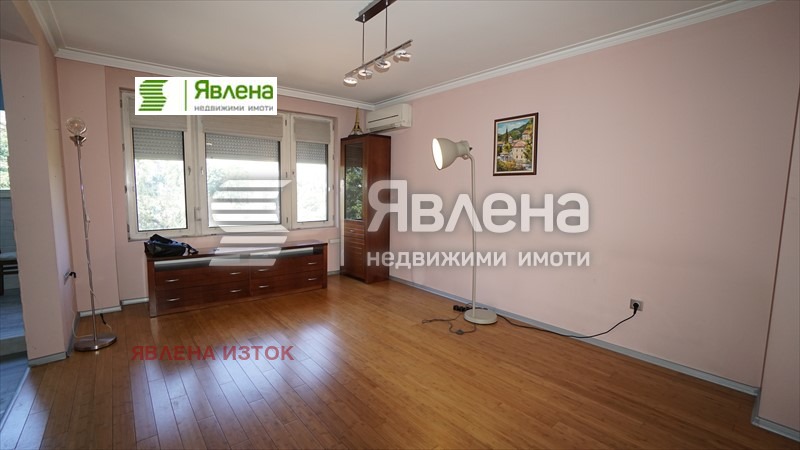 K pronájmu  3 ložnice Sofia , Iztok , 110 m2 | 22241994
