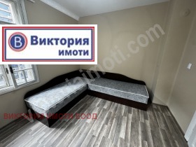 Кућа Центар, Велико Тарново 6