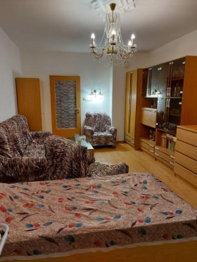 Habitación Jadzhi Dimitar, Sofia 1