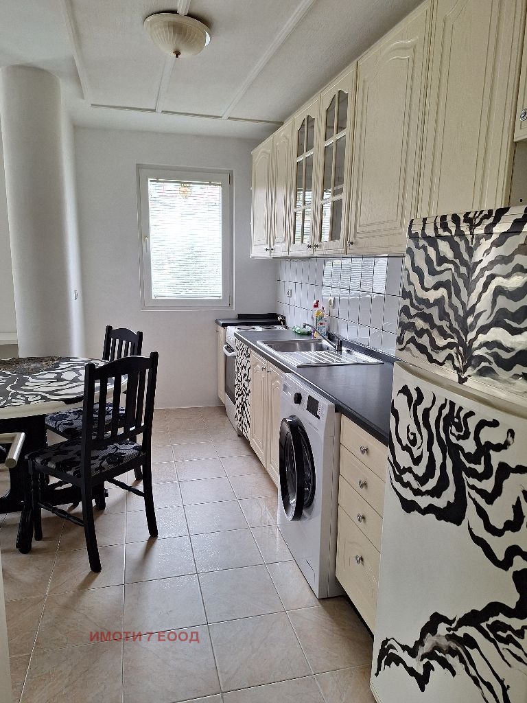 Para alugar  2 quartos Sofia , Hladilnika , 80 m² | 13032261