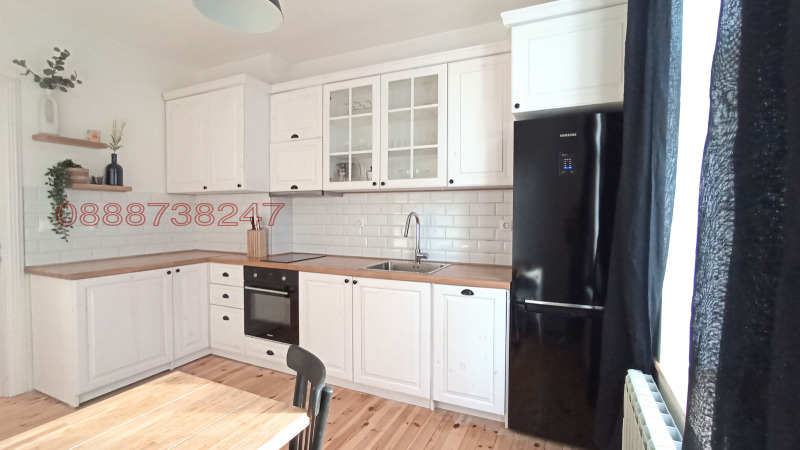 Дава под наем 4-СТАЕН, гр. София, Център, снимка 2 - Апартаменти - 52782380