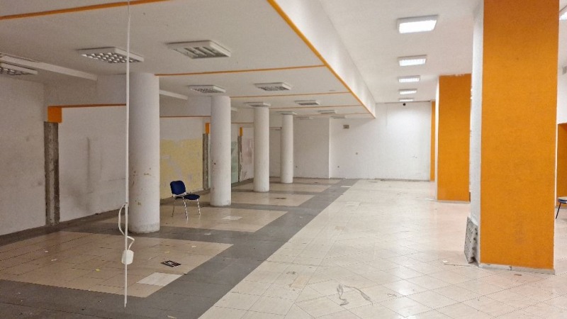 Дава под наем МАГАЗИН, гр. Стара Загора, Център, снимка 3 - Магазини - 53600910