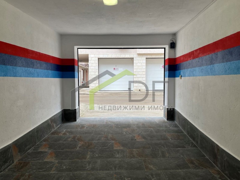 Zu vermieten  Garage Warna , Zweten kwartal , 14 qm | 86090213