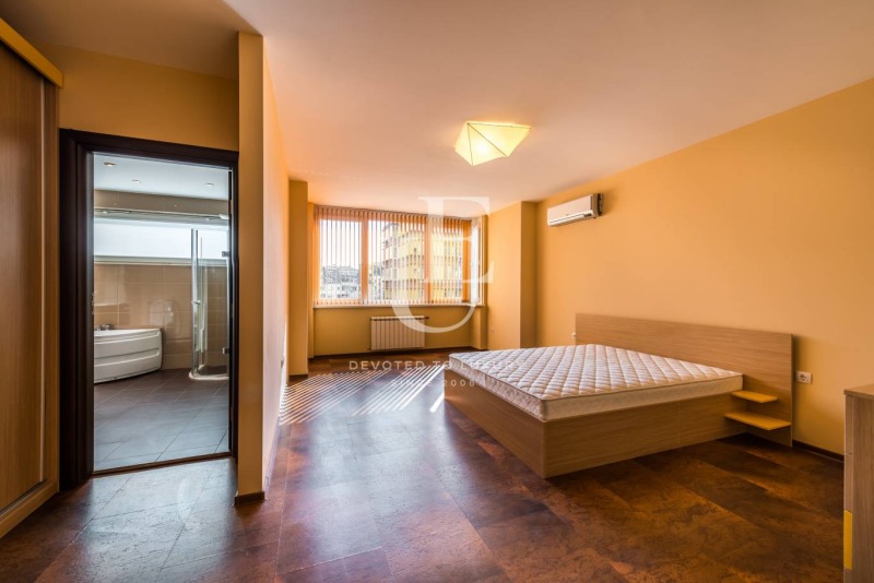 Da affittare  3 camere da letto Sofia , Geo Milev , 305 mq | 78600134 - Immagine [9]