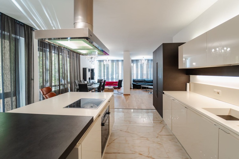 Kiralık  3 yatak odası Sofia , Iztok , 220 metrekare | 17724925