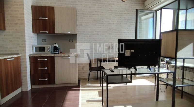 Zu vermieten  Studio Sofia , Mladost 3 , 45 qm | 95383799 - Bild [4]