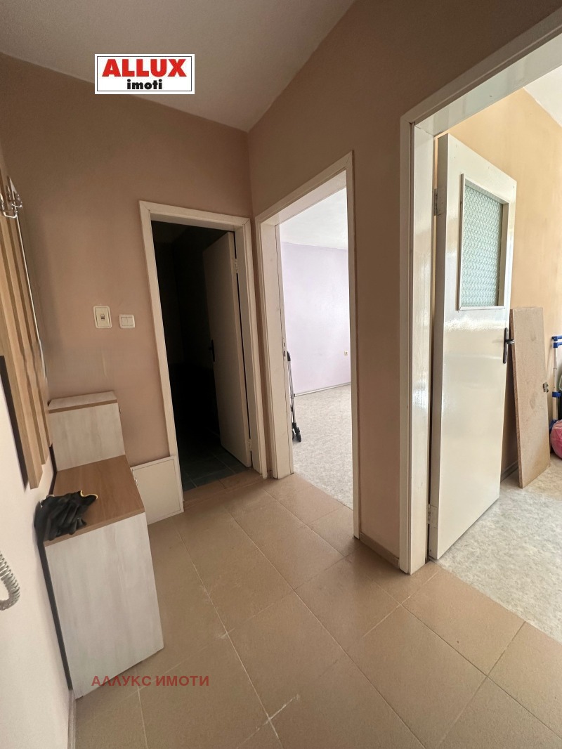 Da affittare  Studio Ruse , Tsentar , 45 mq | 88148292 - Immagine [4]