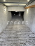Под наем ГАРАЖ, ПАРКОМЯСТО, град Русе, Широк център • 80 лв. • 82470590 — Holmes.bg