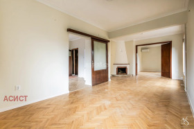Bureau Tsentar, Sofia